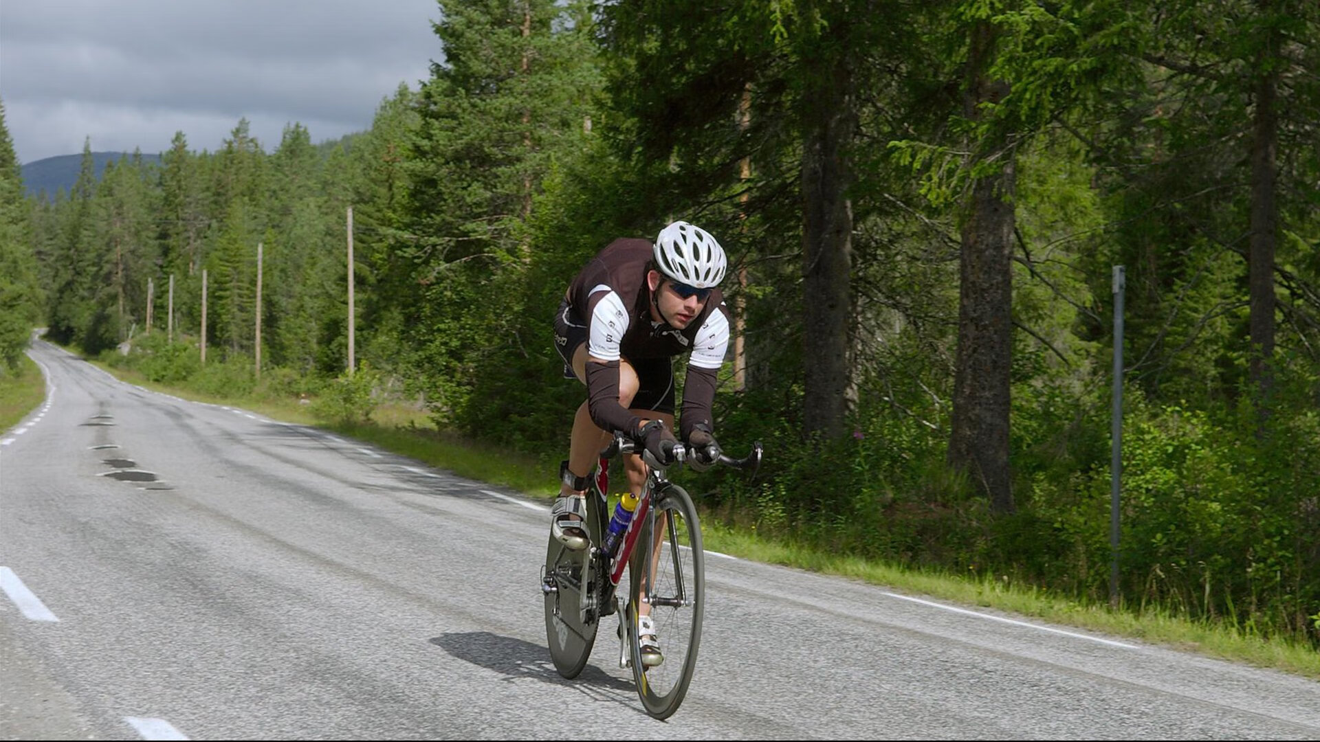 塔图姆重返赛场，重返赛场首场状态出色，加拿大队观众沸腾！全场沸腾不已